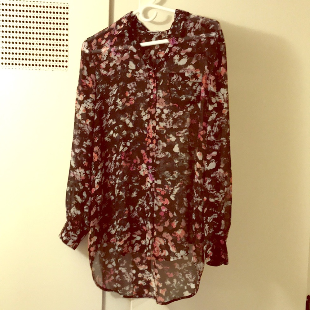 Two by Vince Camuto black blouse